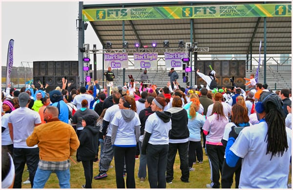 Black Light Run Crowd